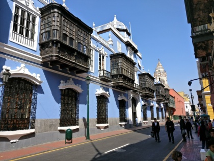 Balcons de style colonial dans le centre historique