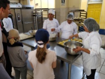 Visite de l'atelier "boulangerie" à Manchay