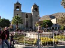 Plaza de Armas et église de Caraz